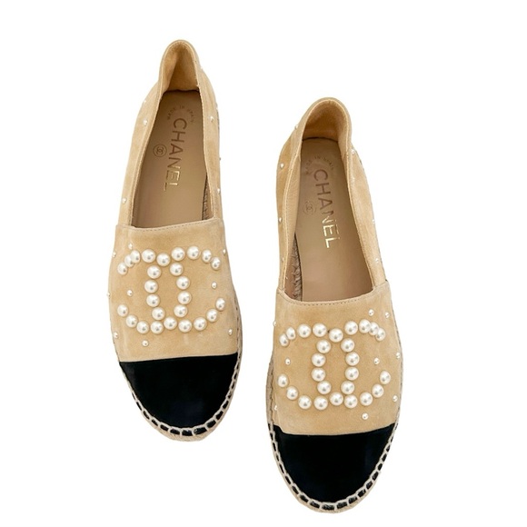 Chanel Beige Pearl Studded CC Logo Two Tone Black Cap Toe Suede Espadrilles 37 - Picture 1 of 11